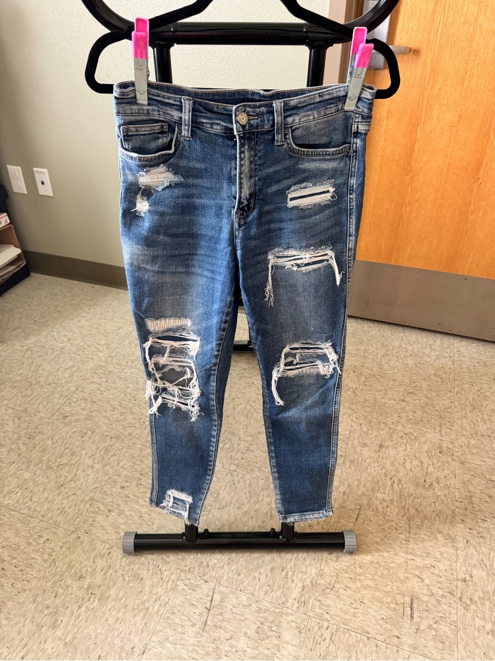 Women’s Distressed Blue Skinny Jeans by Vervet